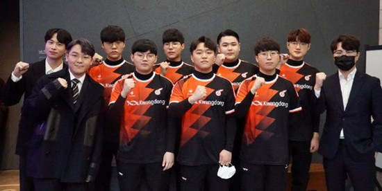 随着下一赛 随着下一赛