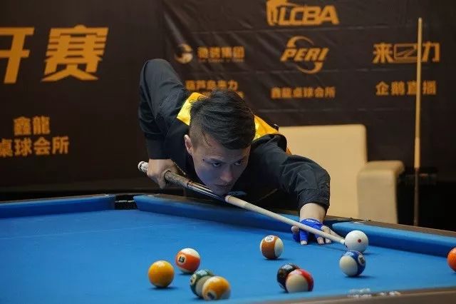 据观看者的 据观看者的